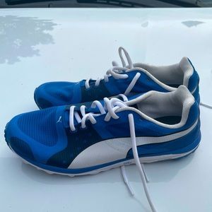 8.5 Blue and white Pump Golf shoes